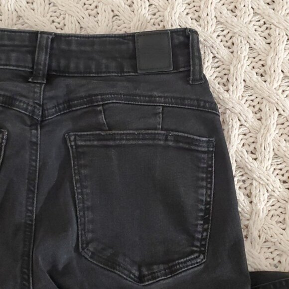 BERSHKA "Push Up" Mid Rise Jeans- Size 04 (fits slightly slimmer) - Picture 12 of 16